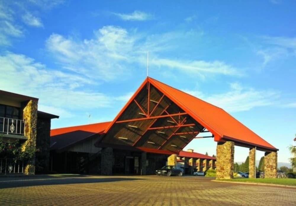 Distinction Mackenzie Country Hotel Твайзел Экстерьер фото